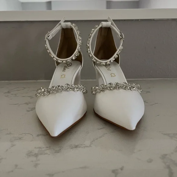 Pelino Ankle Bridal Shoes (size 6 US) - Picture 6 of 7